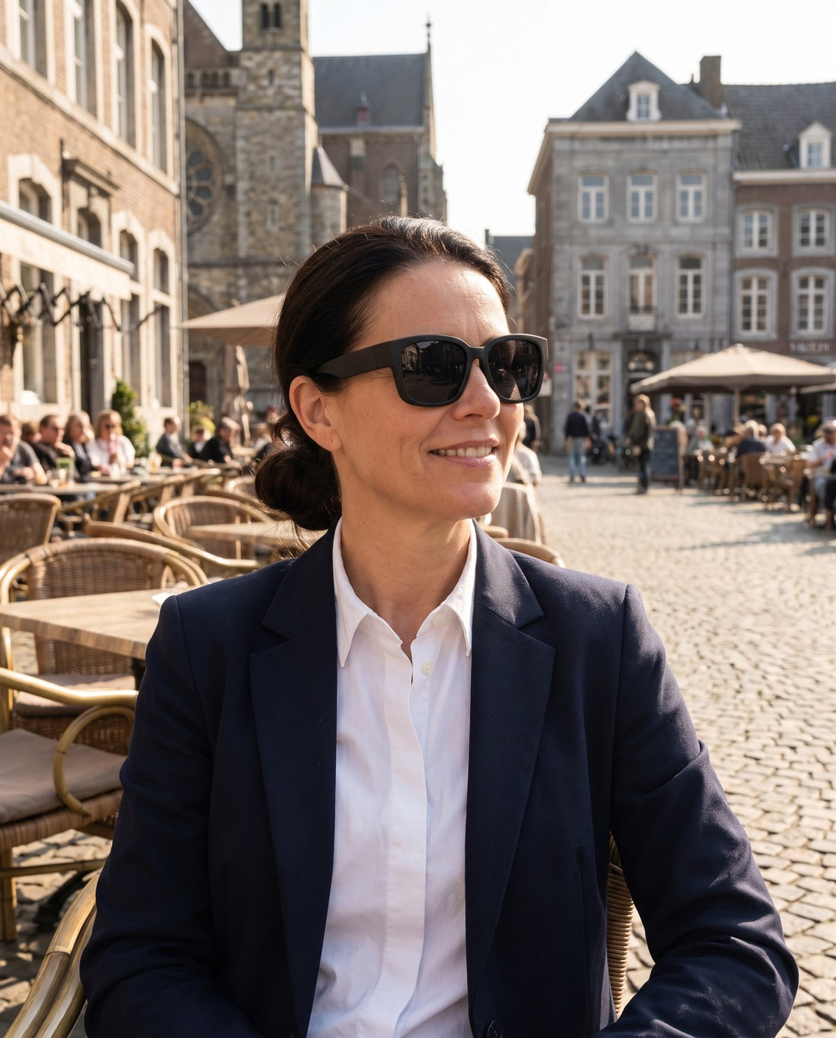 OptiSun Lido gedragen over een eigen bril
